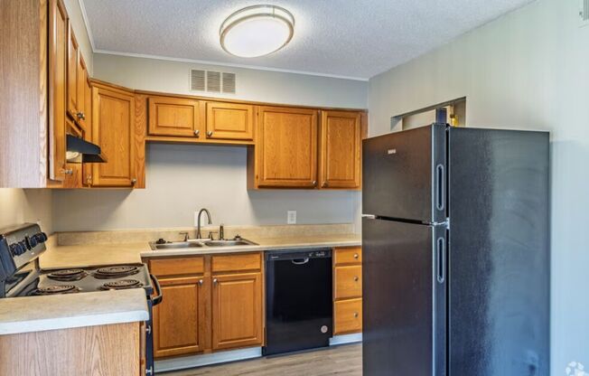 2 beds, 1.5 baths, 900 sqft, $1,140, Unit 410W