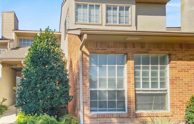 12812 WOODBEND CT