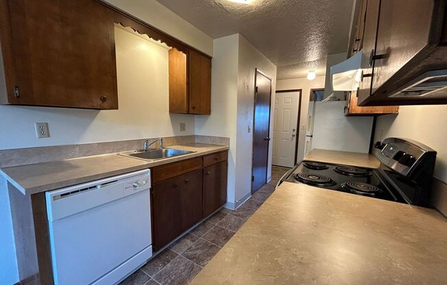 1 bed, 1 bath, $1,225, Unit 219