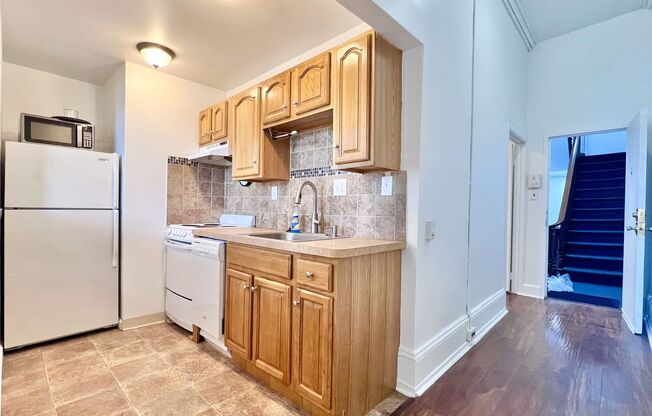 1 bed, 1 bath, $1,425, Unit #2F