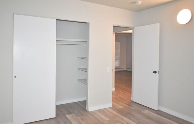 2 beds, 1 bath, 775 sqft, $1,395, Unit 450-8