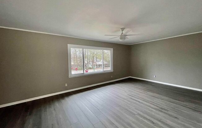 3 beds, 2 baths, $1,500