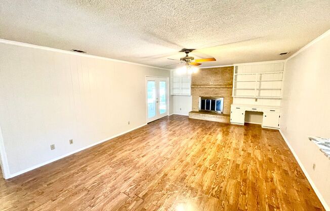 818 WORCESTER