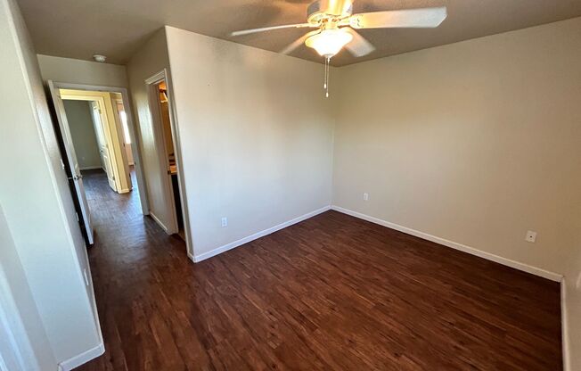 3 beds, 2.5 baths, 1,194 sqft, $1,595, Unit Unit 12