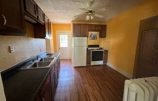 1 bed, 1 bath, $650, Unit 1692