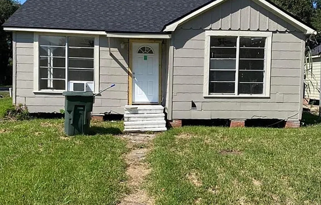 House For Rent 1190 Campus St, Beaumont, TX 77705