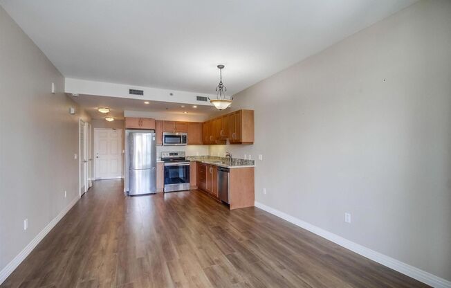 Studio, 1 bath, $2,350, Unit UNIT 1207
