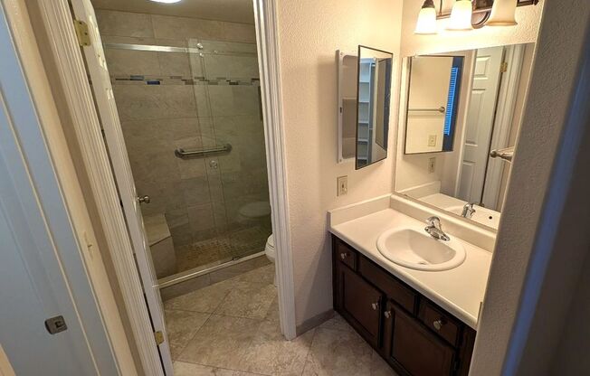 2 beds, 2 baths, $1,525, Unit #2067