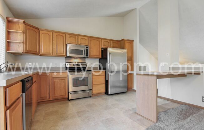 Inviting 2+ Bed / 2 Bath Home | Near Lake Cunningham