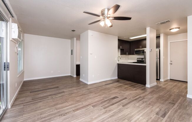 Riverbend Apartments | Moments from Downtown Sacramento, Sutter Health Park, Davis and Old Sacramento!