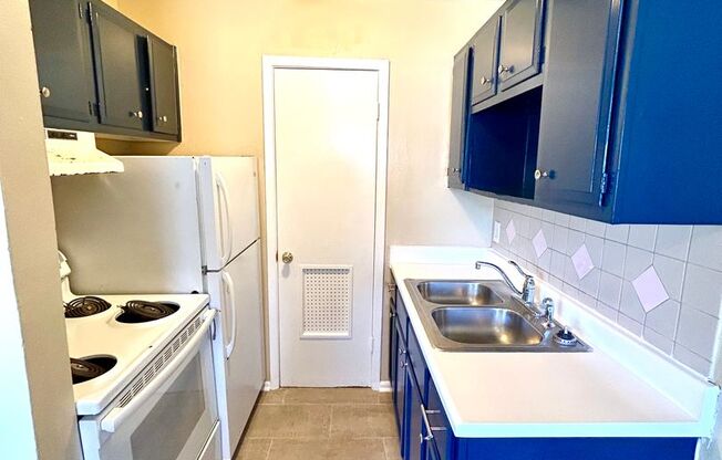 1 bed, 1 bath, 600 sqft, $699, Unit Unit 10