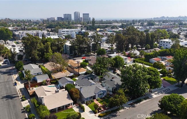 22055 DE VALLE ST