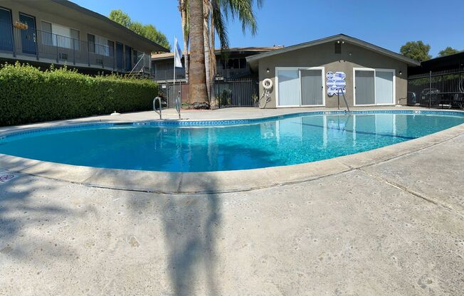 2 beds, 1 bath, 818 sqft, $1,725, Unit 023