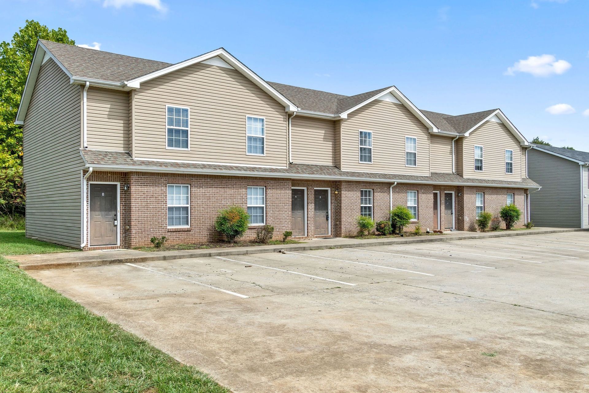 2 Bedroom 1.5 Bathroom Townhome!!!