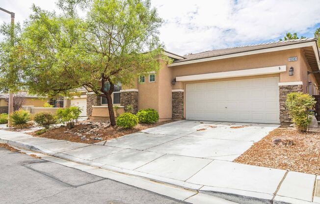 Stunning South Summerlin Home Awaits You!