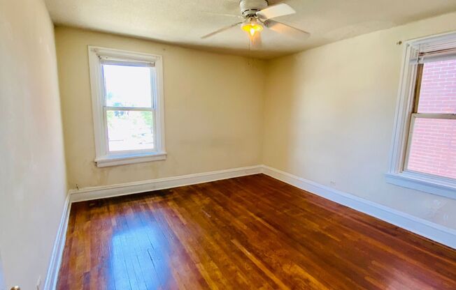 1 bed, 1 bath, $1,195, Unit Apt. 10