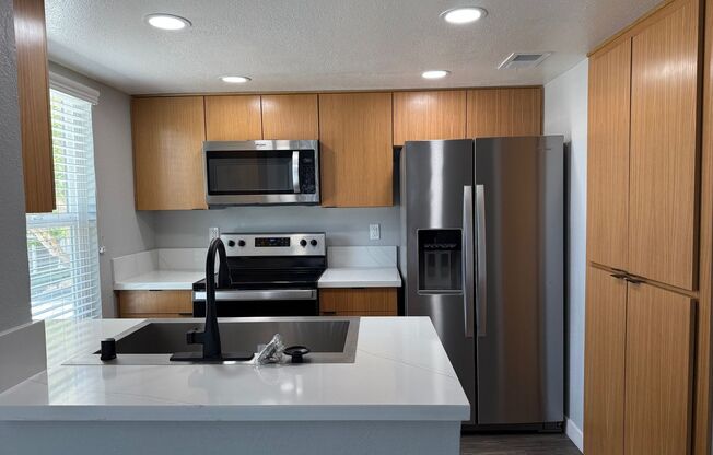 2 beds, 2 baths, 986 sqft, $2,595, Unit 94