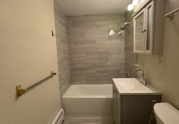 23 1 PROSPECT HL AVE