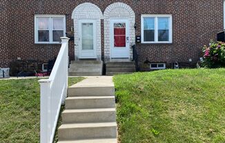 Beautiful 3 Bedroom, 1 Bath in Clifton Heights! OPEN HOUSE on THURSDAY September 5th 4PM-6:00PM.