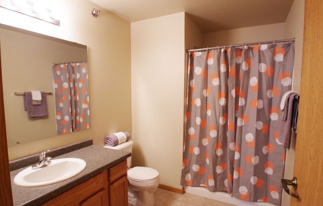 2 beds, 2 baths, 1,014 sqft, $1,415, Unit 1830-202