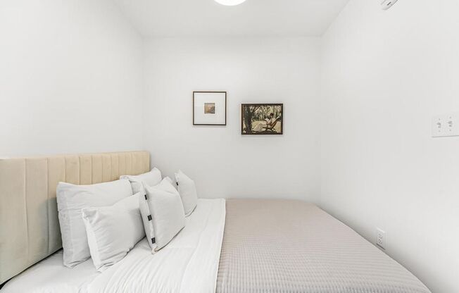 Studio, 1 bath, 422 sqft, $1,550, Unit Unit 304