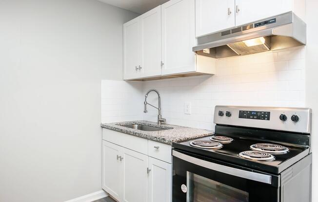 1 bed, 1 bath, 675 sqft, $1,100