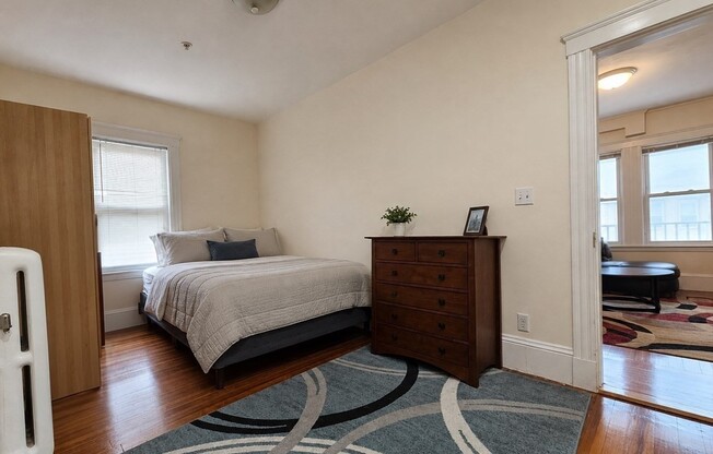 3 beds, 2 baths, 1,141 sqft, $3,900, Unit 2