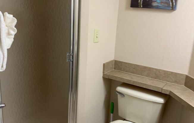 1 bed, 1 bath, $1,095, Unit Unit 201B