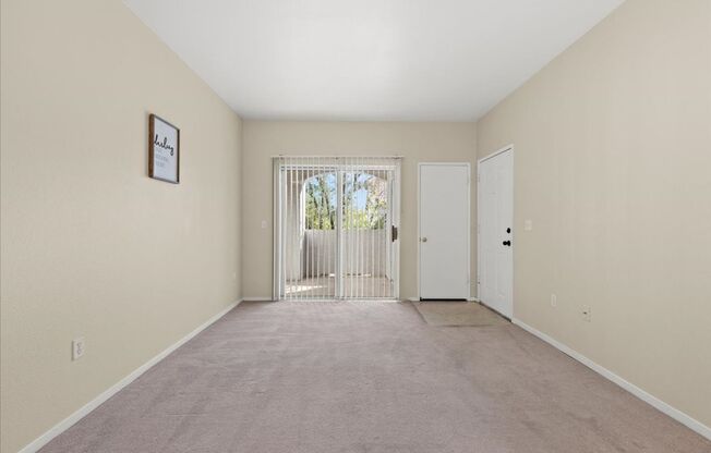 3 beds, 2 baths, $1,550, Unit # 2047