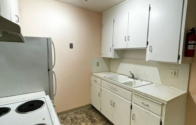 1 bed, 1 bath, $2,600, Unit unit 5