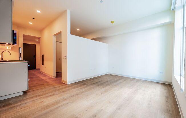 1 bed, 1 bath, 389 sqft, $2,710, Unit 211