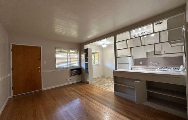 1 bed, 1 bath, $1,480, Unit 12