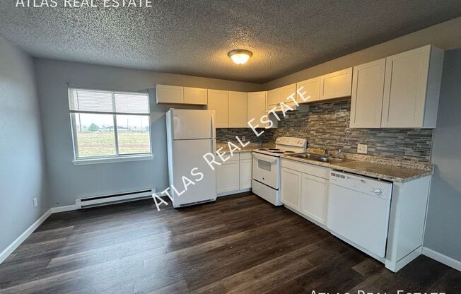 1 bed, 1 bath, 660 sqft, $975