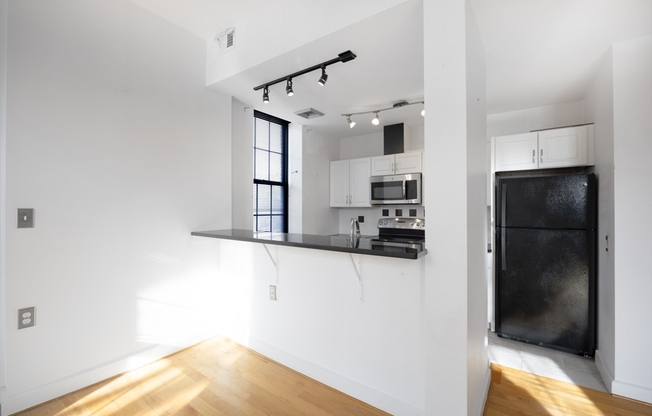 14 John Eliot Sq.