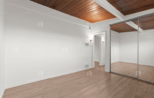 (AN/TI/YO:B) 4232-4234 Mary Ellen Avenue