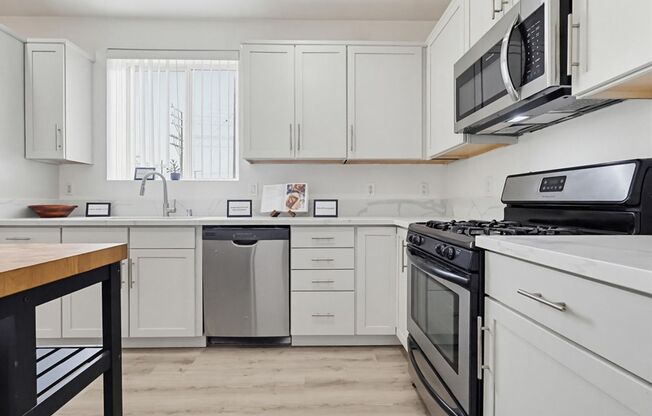 2 beds, 2 baths, 1,127 sqft, $3,550, Unit 105