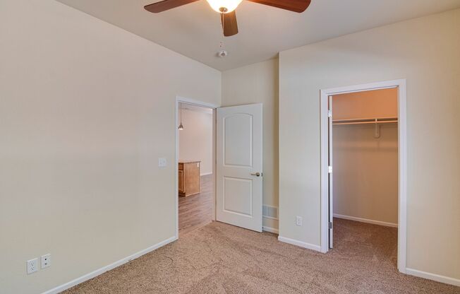 4 beds, 2 baths, $1,950, Unit 931 Fremont St.