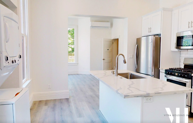 1030 West Apartments: Two, Four, & Five Bedrooms Near USC Campus!