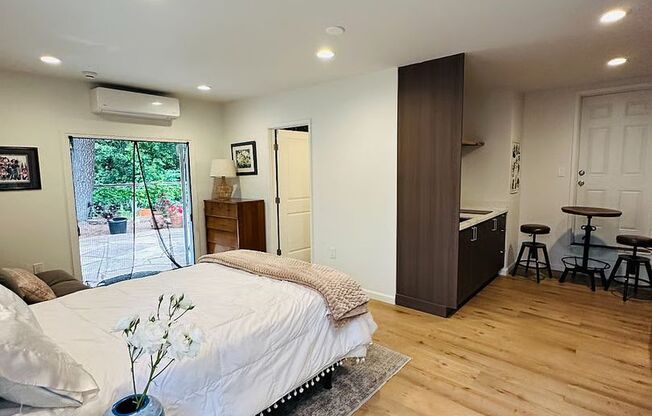 Peaceful, Fully Furnished Studio with Patio in Prime Santa Rosa