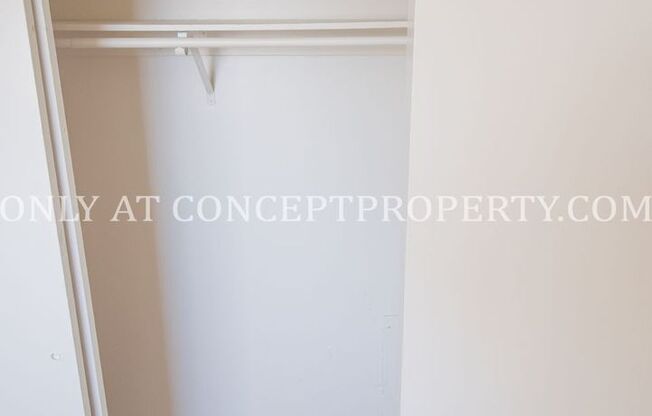 2 beds, 1 bath, 790 sqft, $1,325, Unit 18