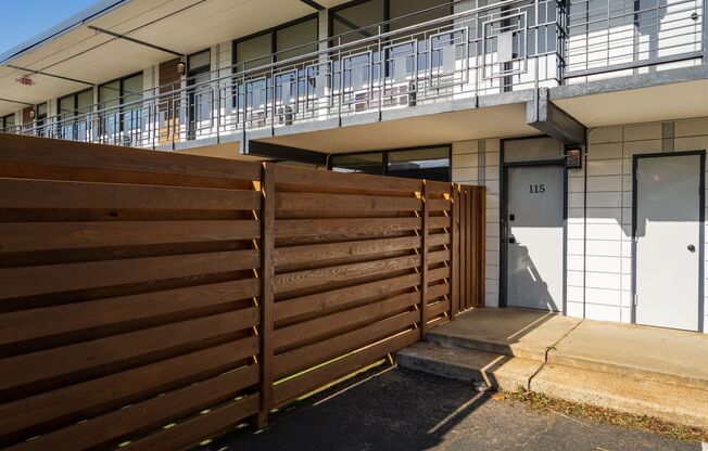 Studio, 1 bath, 354 sqft, $1,153, Unit T115