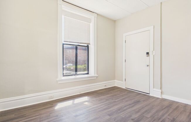 1 bed, 1 bath, 300 sqft, $845, Unit 1700 N 2nd #22