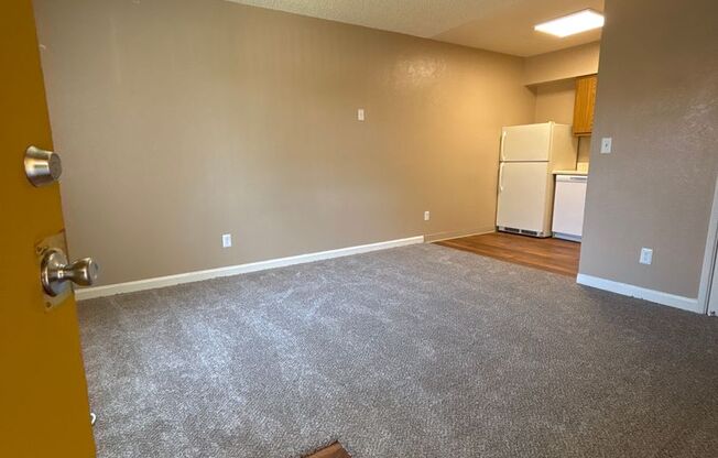 1 bed, 1 bath, 468 sqft, $849, Unit 111