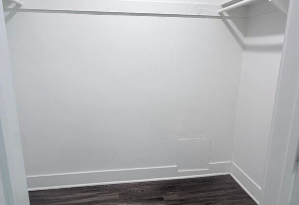 2 beds, 2 baths, 1,050 sqft, $2,995, Unit 20