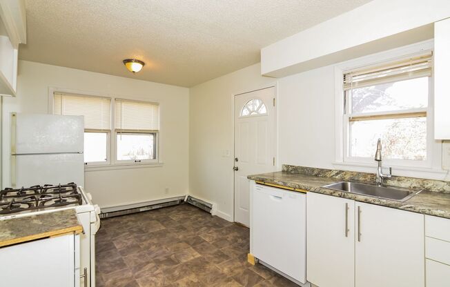 314 Knox Avenue North