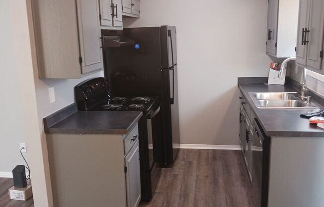 Pine Creek Apartments