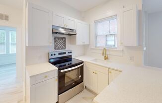 1 bed, 1 bath, $1,400, Unit Unit 04 - 2335