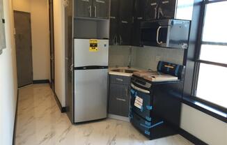 2 beds, 1 bath, $3,750, Unit 6C