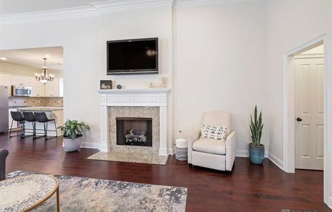 4 Bedroom House House in Gated Community| Community Pool & Gym