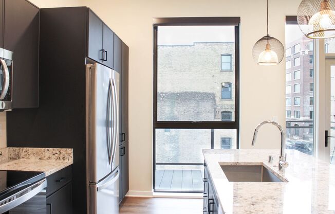 2 beds, 1 bath, 945 sqft, $2,250, Unit 108